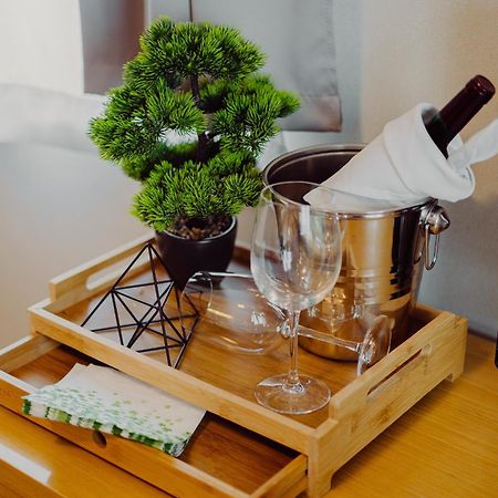 Hotel Bonsai Niemcza Eksteriør billede