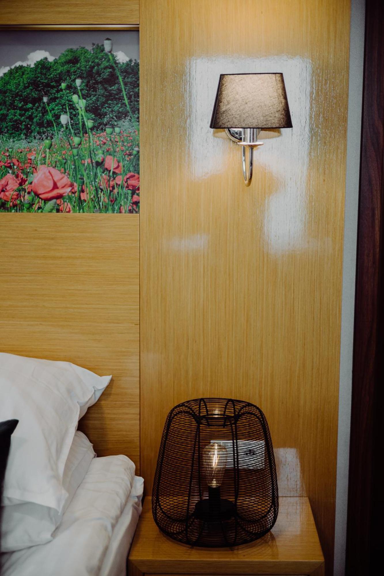Hotel Bonsai Niemcza Eksteriør billede